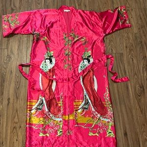 EUC Vintage Geisha silk Robe sz L